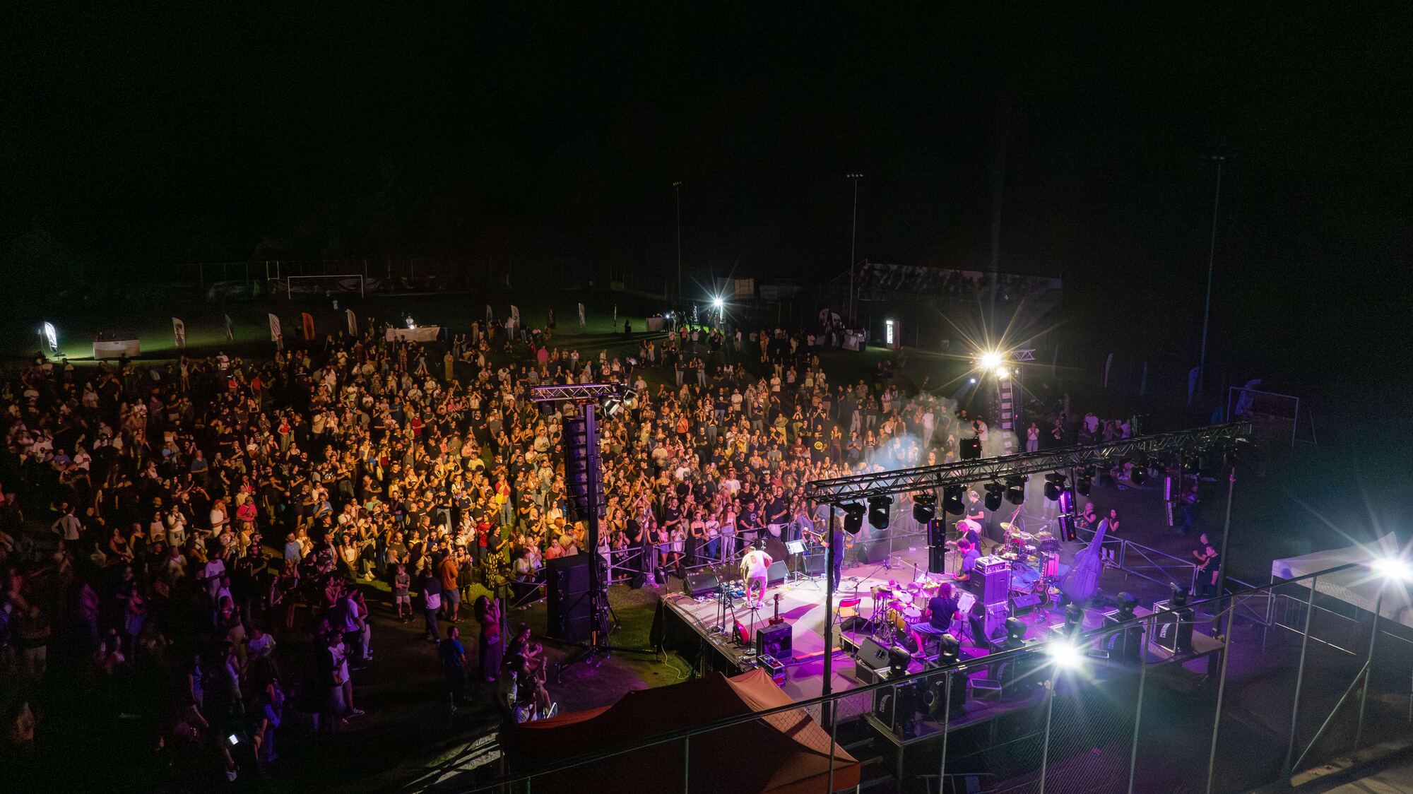 Πλήθος κόσμου στο Portaikos River Fest 2025